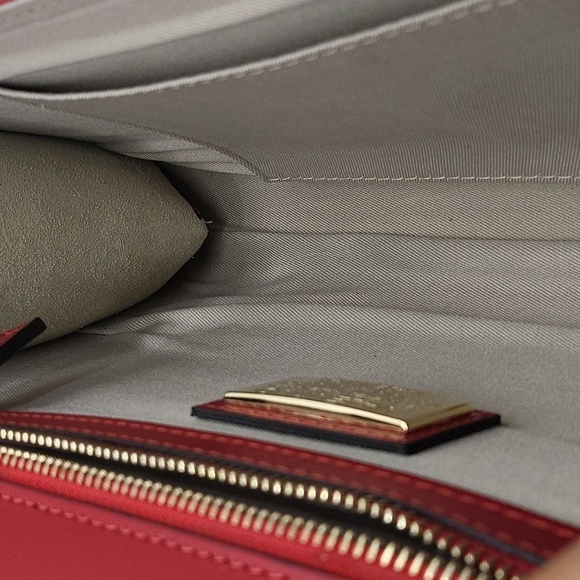 1440- Valentino by Mario Valentino Genuine Italian Leather NWT - Picture 13 of 13